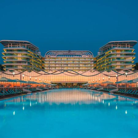 Paragraph Resort & Spa Shekvetili, Autograph Collection Bagian luar foto The hotel at night