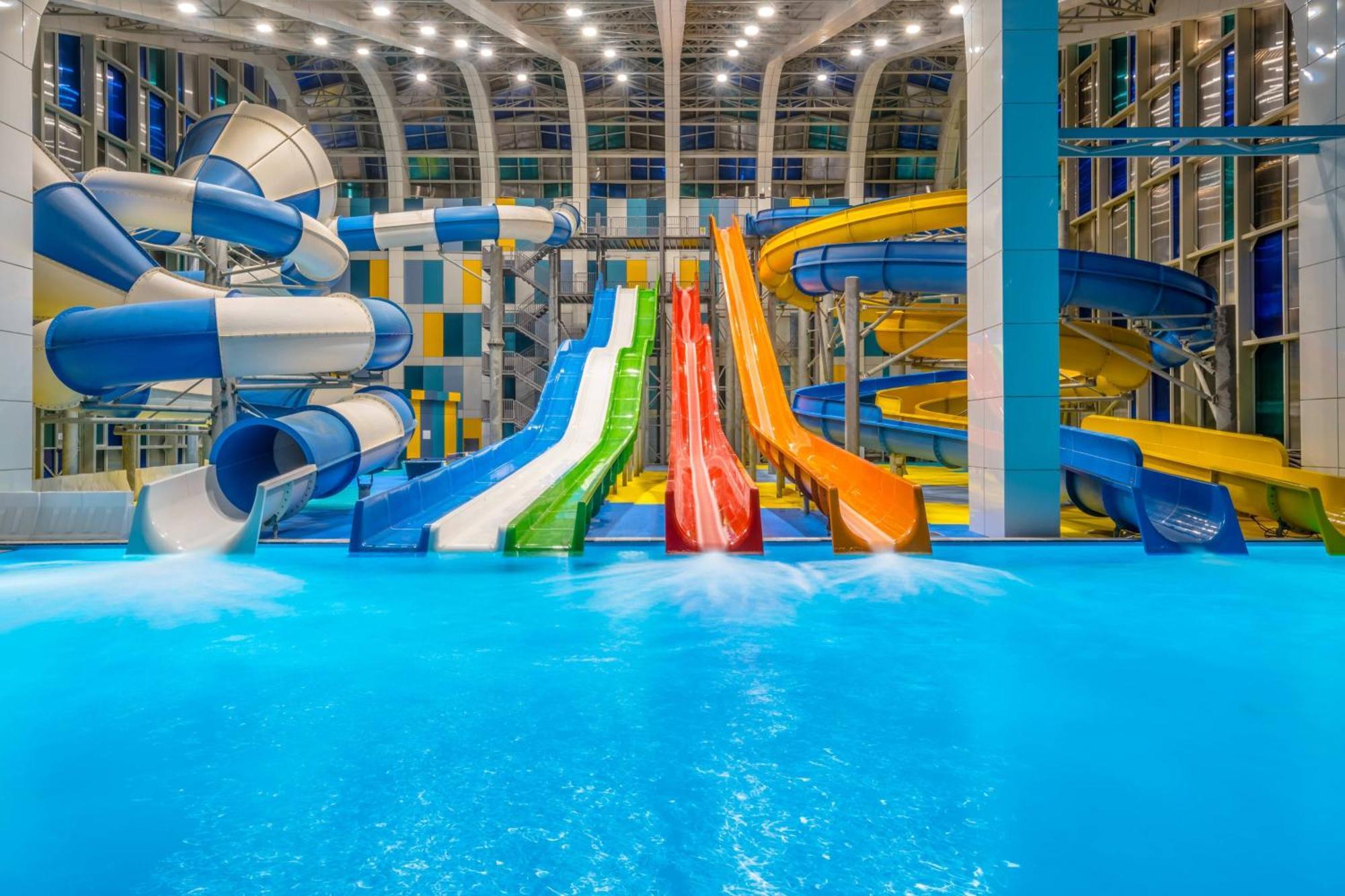 Paragraph Resort & Spa Shekvetili, Autograph Collection Bagian luar foto Water slides at the water park