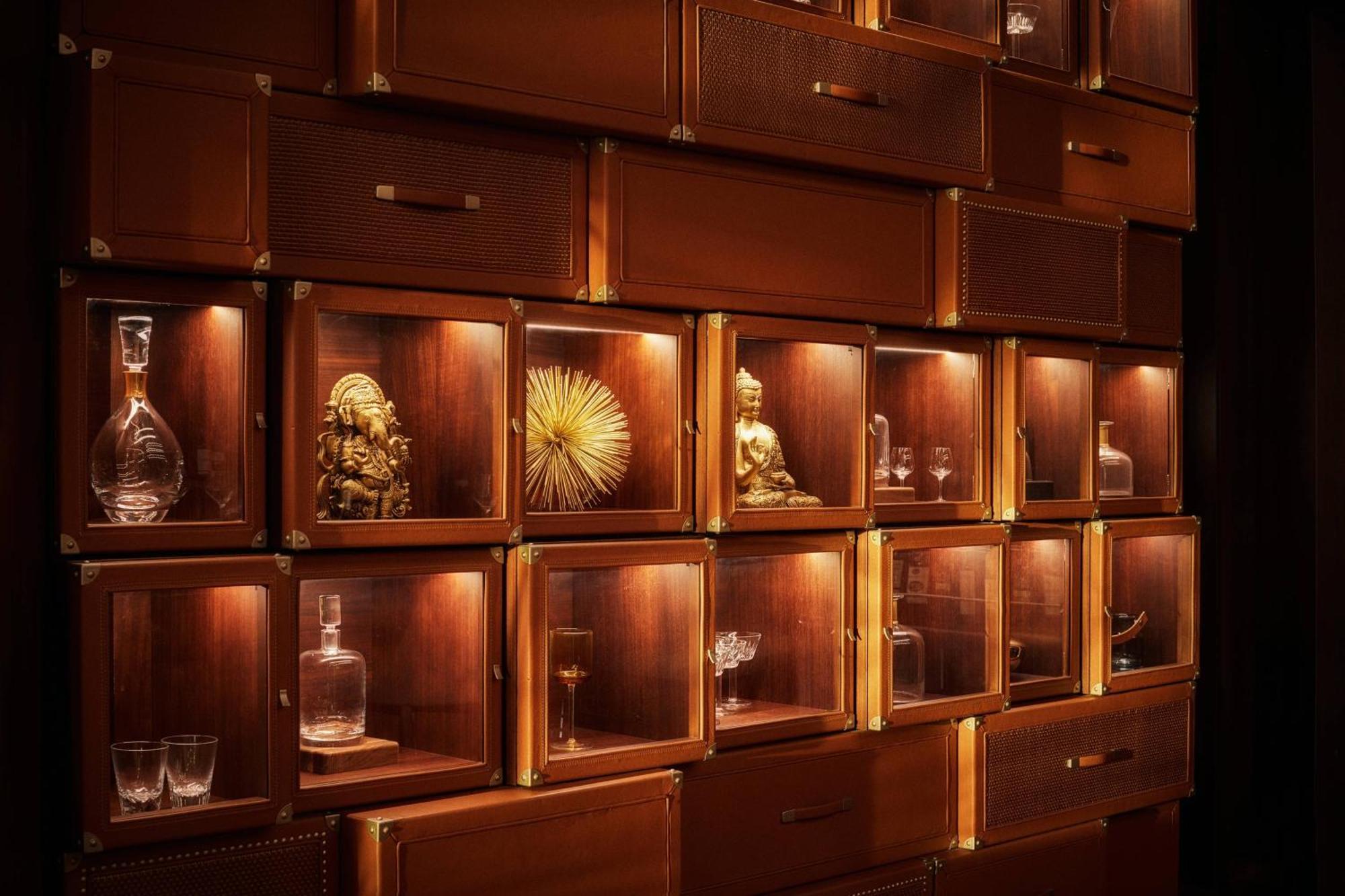 Paragraph Resort & Spa Shekvetili, Autograph Collection Bagian luar foto A wall of the bar