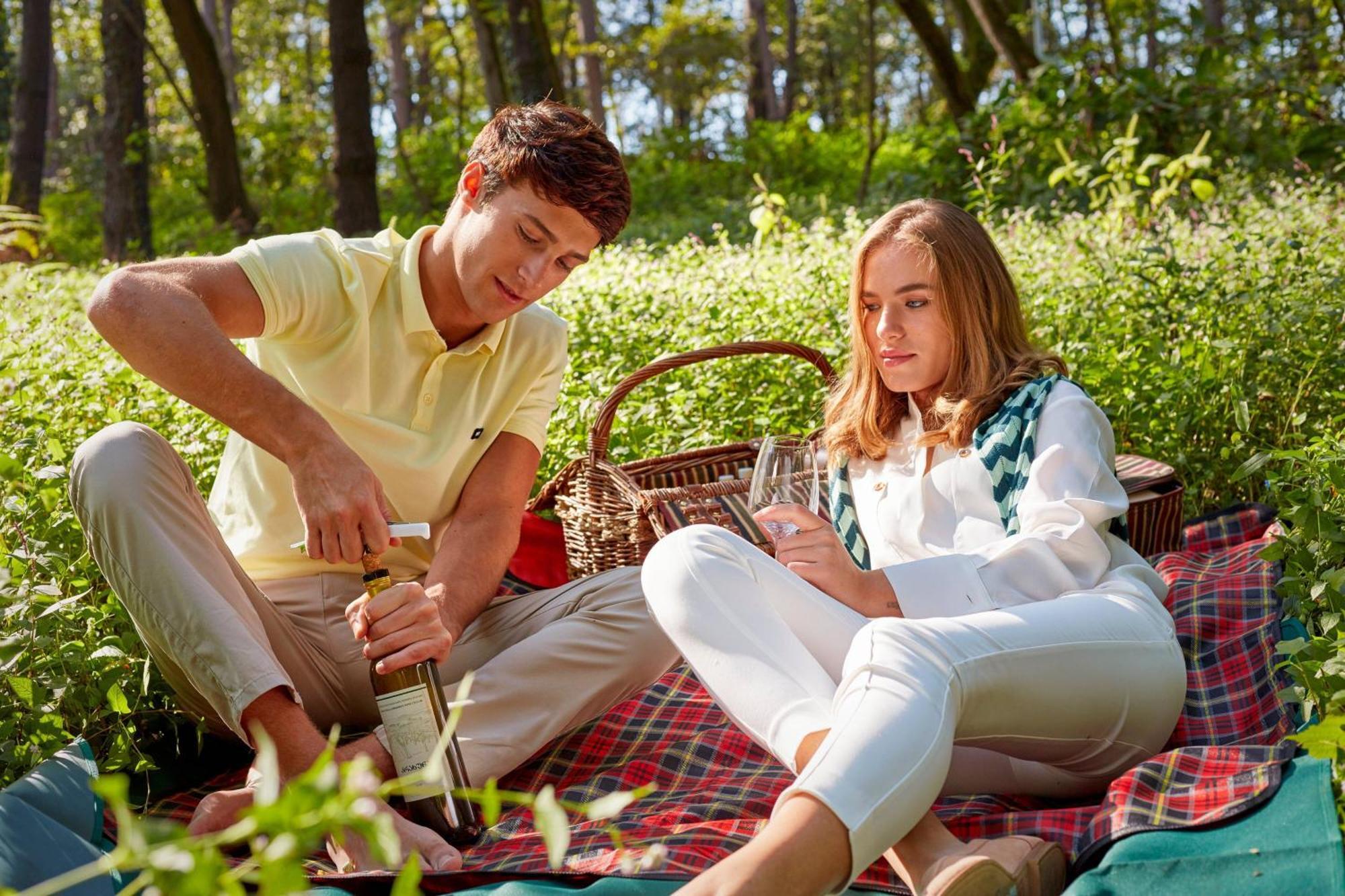Paragraph Resort & Spa Shekvetili, Autograph Collection Bagian luar foto A picnic in the woods